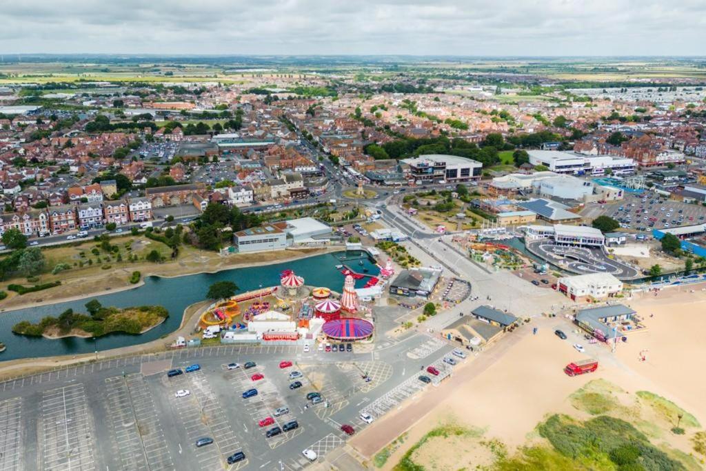 Beach Court Holiday Apartments Skegness Luaran gambar